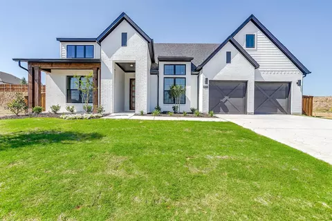 890 Brookwood Blvd, Haslet, TX 76052