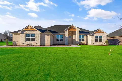 10111 Ravenswood Rd, Granbury, TX 76049