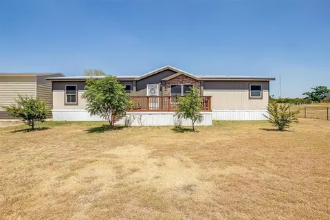 9108 Idaho St, Joshua, TX 76058