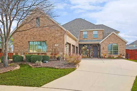 1429 Burnett Dr, Lantana, TX 76226