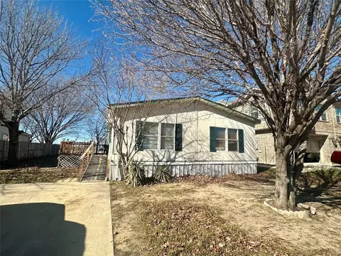 307 Castleridge Dr, Little Elm, TX 75068