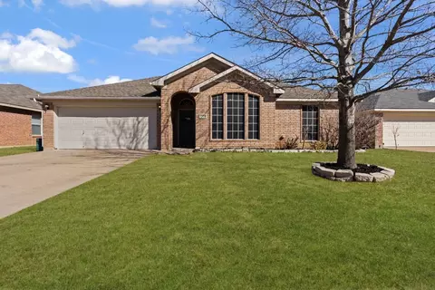 1008 Rachel St, Burleson, TX 76028