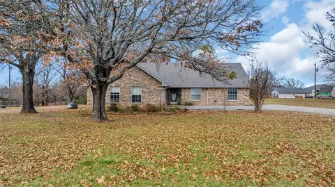 155 Lariat Dr, Denison, TX 75021