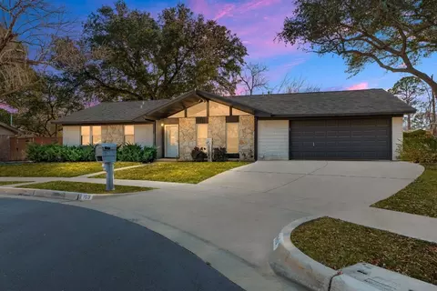 160 Old Mill Cir, Lewisville, TX 75057