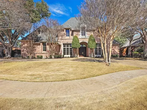 5205 Lakecreek Ct, Plano, TX 75093