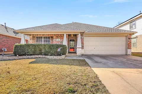 5809 Bridal Trl, Fort Worth, TX 76179