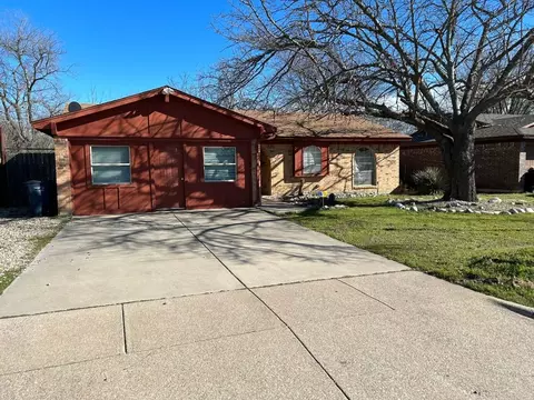 4829 Borden Dr, Fort Worth, TX 76116