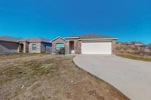 5036 Glen Eden St, Fort Worth, TX 76119