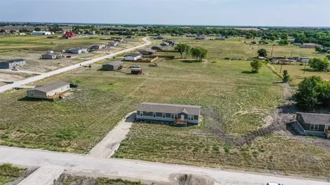 321 Cochise Dr, Ferris, TX 75125
