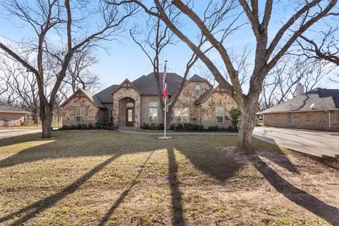 8605 Ravenswood Rd, Granbury, TX 76049