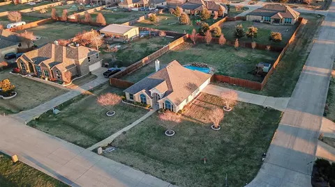 169 Chazlynn Ct, Waxahachie, TX 75165