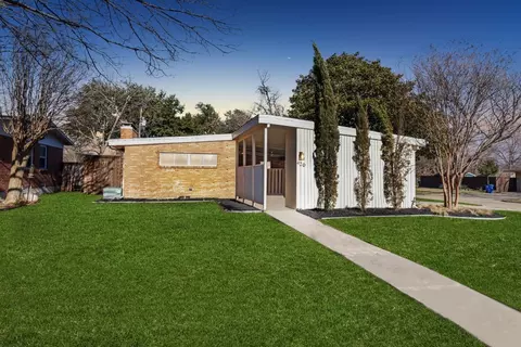 420 Bondstone Dr, Dallas, TX 75218