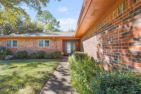 4208 Southaven Ct, Granbury, TX 76049