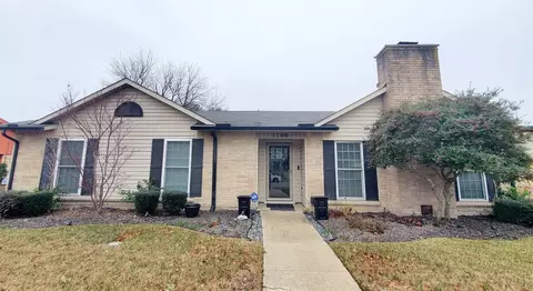 1166 Meadow Creek Dr, Lancaster, TX 75146