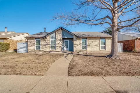 1914 Glencrest Ln, Garland, TX 75040