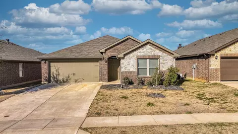 904 Deer Valley Dr, Weatherford, TX 76087