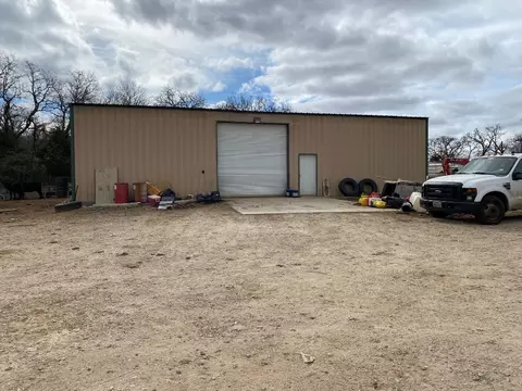 2236 Gage Rd, Cleburne, TX 76031