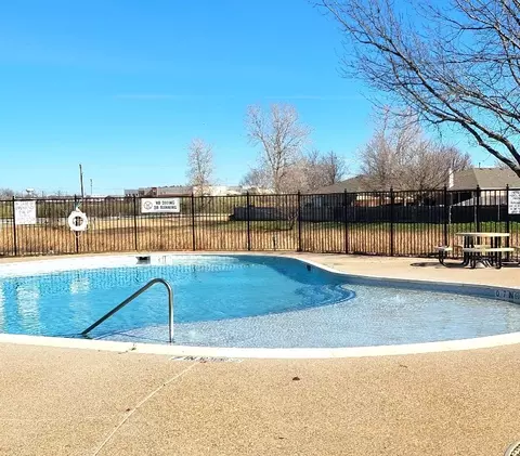 8336 Horseshoe Bend Dr, Fort Worth, TX 76131