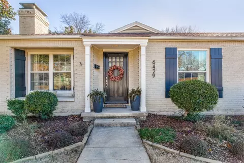6429 Curzon Ave, Fort Worth, TX 76116
