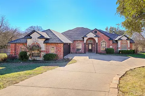 102 Summit Cir, Red Oak, TX 75154