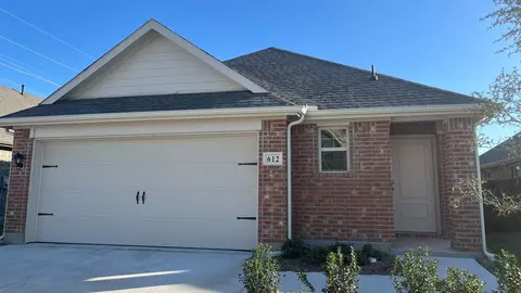 612 New Dawn Dr, Lavon, TX 75166