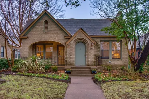 1031 N Clinton Ave, Dallas, TX 75208