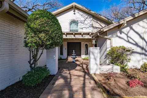 1803 Hillvalley Dr, Arlington, TX 76013