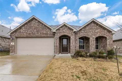 689 Farmstead Dr, Arlington, TX 76002