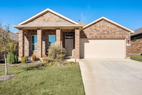 1153 Twin Brooks Ln, Fort Worth, TX 76177