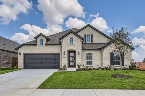 909 Sunbrook Dr, Mansfield, TX 76063