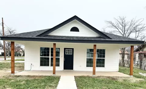 1716 Durham Ave, Brownwood, TX 76801