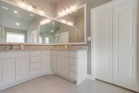 941 Sam St, Springtown, TX 76082 photo 22
