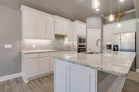 941 Sam St, Springtown, TX 76082 photo 10