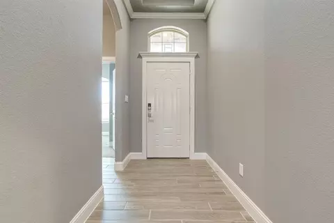 941 Sam St, Springtown, TX 76082 photo 4