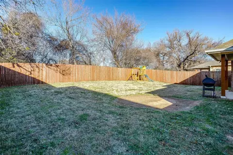 941 Sam St, Springtown, TX 76082 photo 34