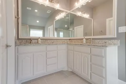 941 Sam St, Springtown, TX 76082 photo 24