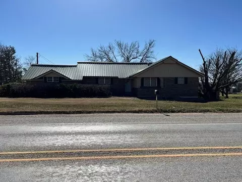 508 E Sammy Baugh Ave, Rotan, TX 79546