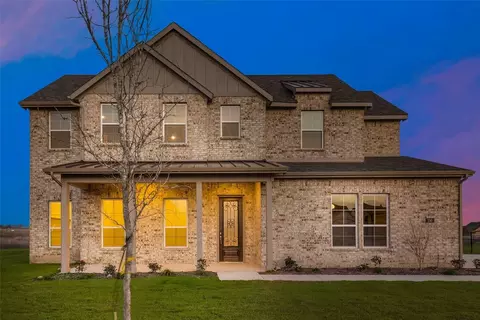 130 Clearwater Ct, New Fairview, TX 76078