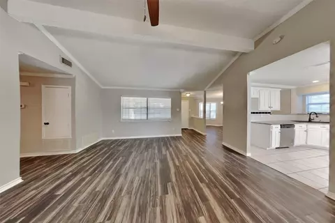 6009 Eagle Pass, Plano, TX 75023 photo 2