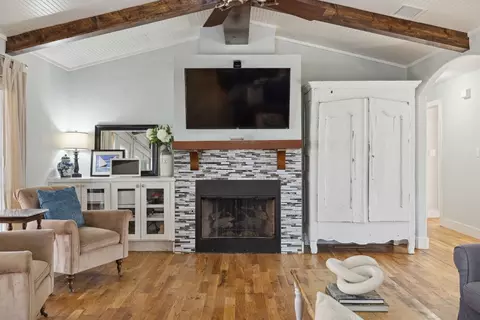 Living - 9559 Spring Rd, Argyle, TX 76226 photo 3 of 4