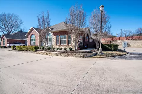 3417 Holly Bend Dr #2911, Fort Worth, TX 76116