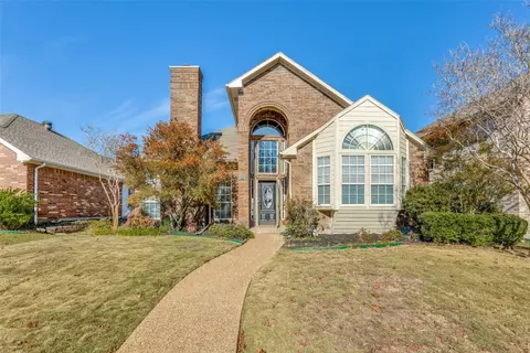 8717 Bayshore Ln, Rowlett, TX 75088