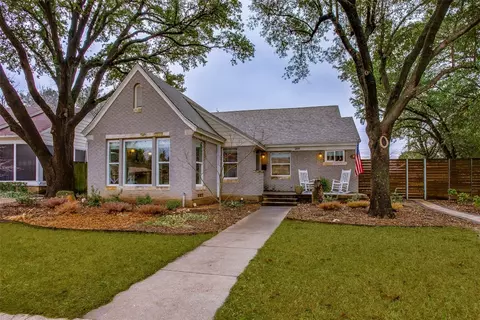 2119 Barberry Dr, Dallas, TX 75211