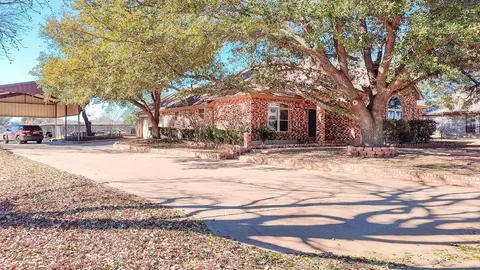 102 Kings Pl, Joshua, TX 76058