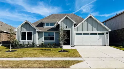 1616 Forest Park Dr, Alvarado, TX 76009