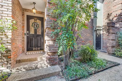 3918 Holland Ave #204, Dallas, TX 75219