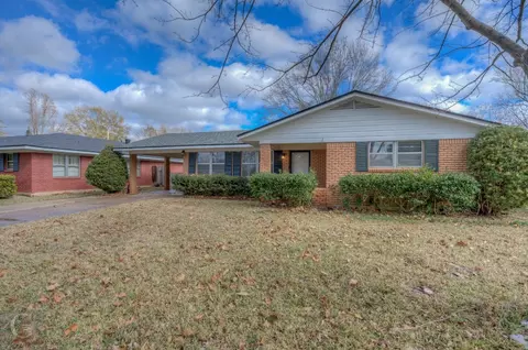 2031 Lovers Ln, Shreveport, LA 71105