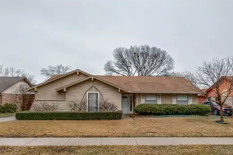 2107 Statler Dr, Carrollton, TX 75007