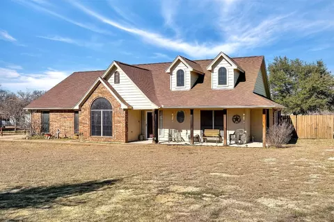 152 Ellis Dr, Weatherford, TX 76088