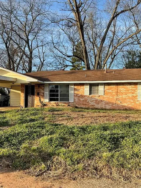 1205 Amanda Dr, Bossier City, LA 71112